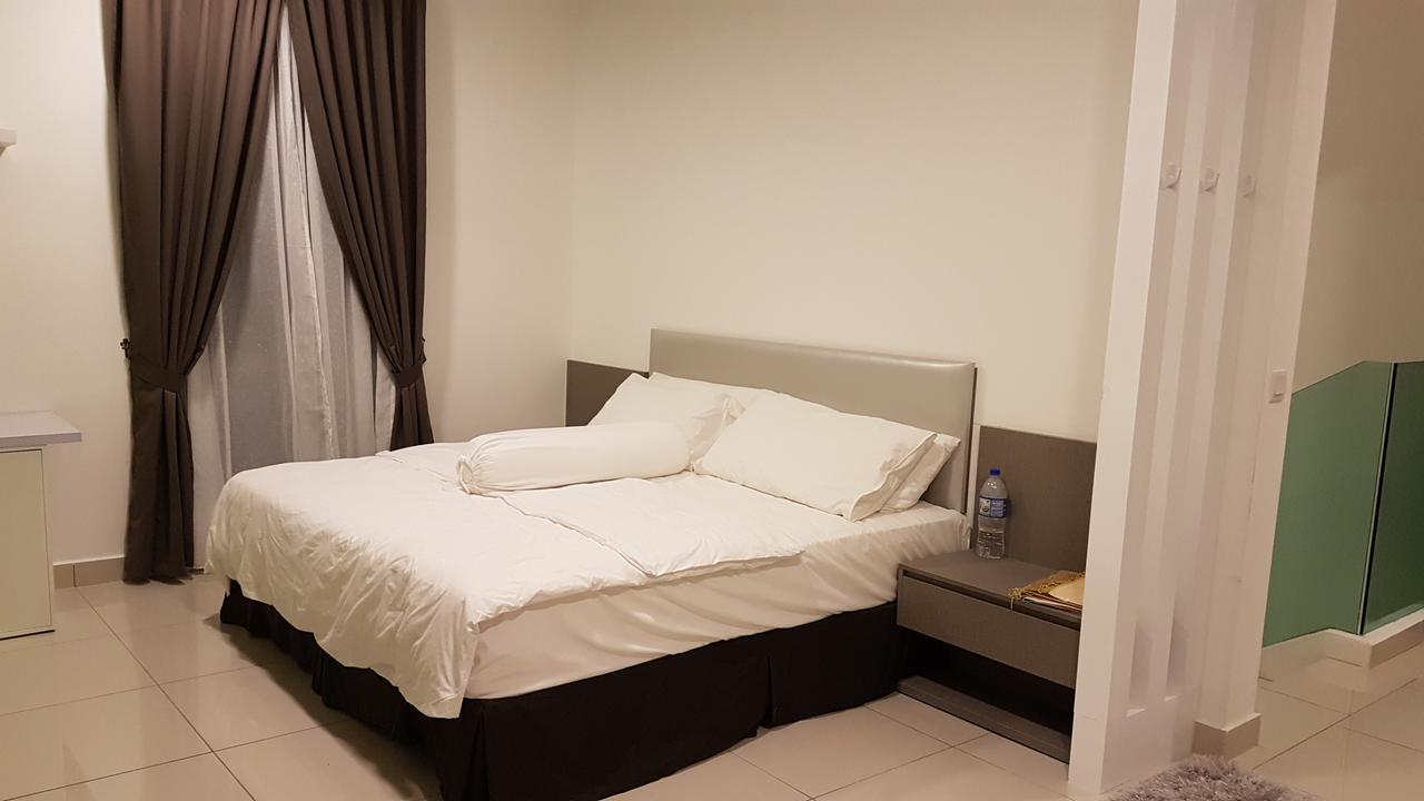 Evo Soho Duplex Suites Bangi Bagian luar foto